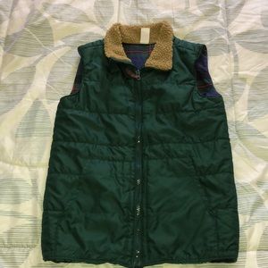Boys puffer vest Carter’s
